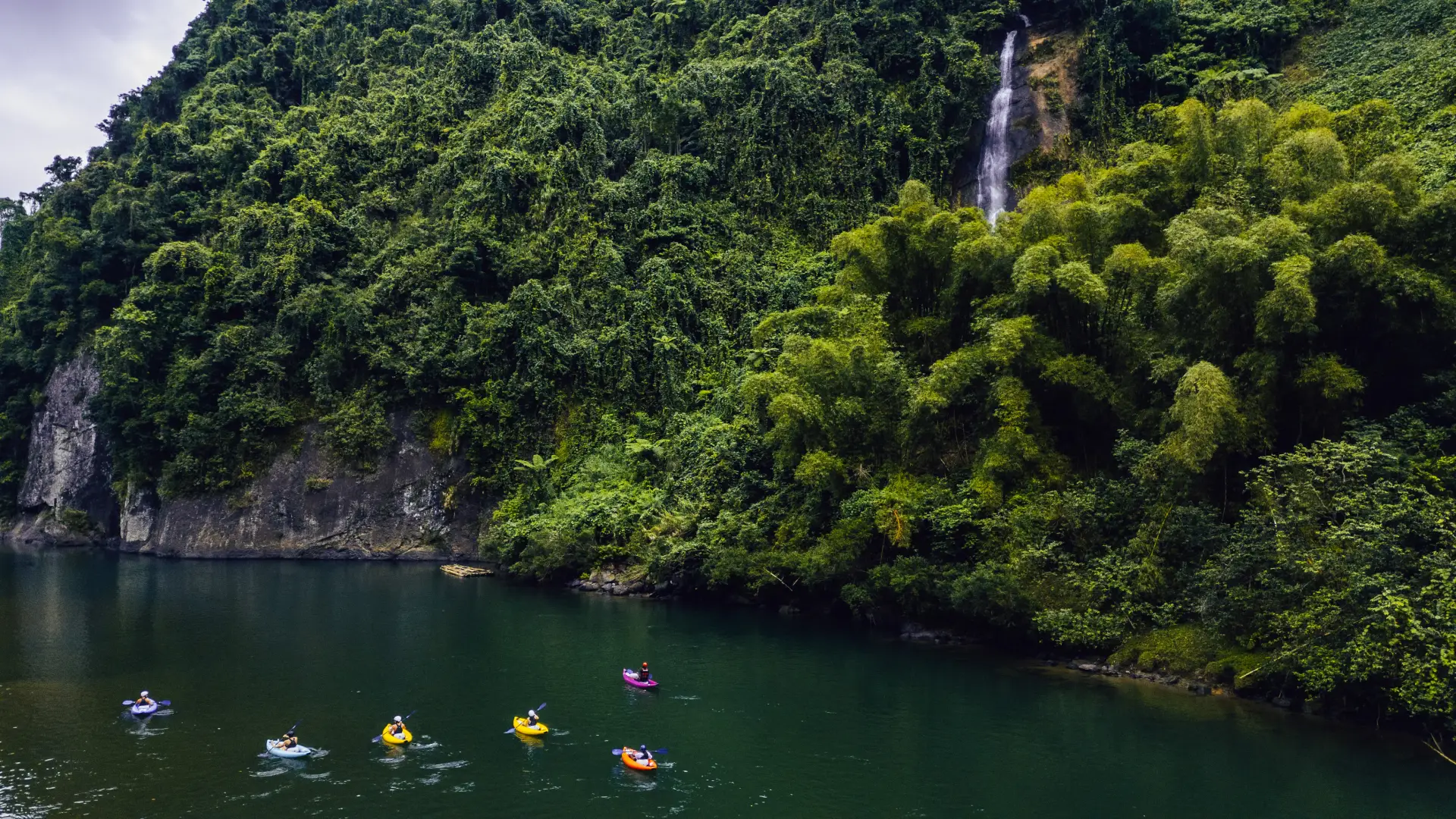 Private boat charter Fiji
