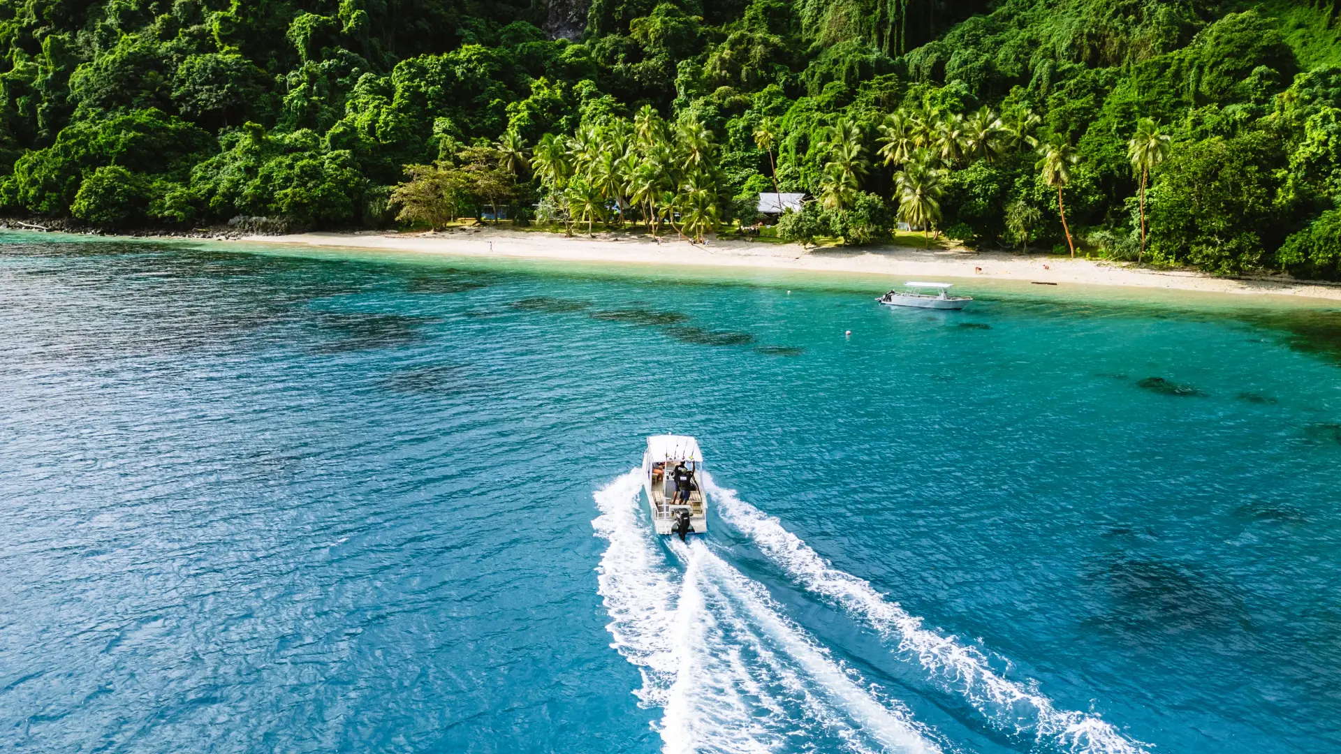 Private charter Fiji coastline